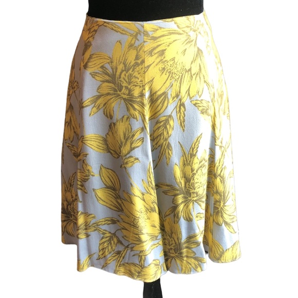 Banana Republic Dresses & Skirts - Banana Republic Grey/ Yellow Flouncy ABK Skirt size 6